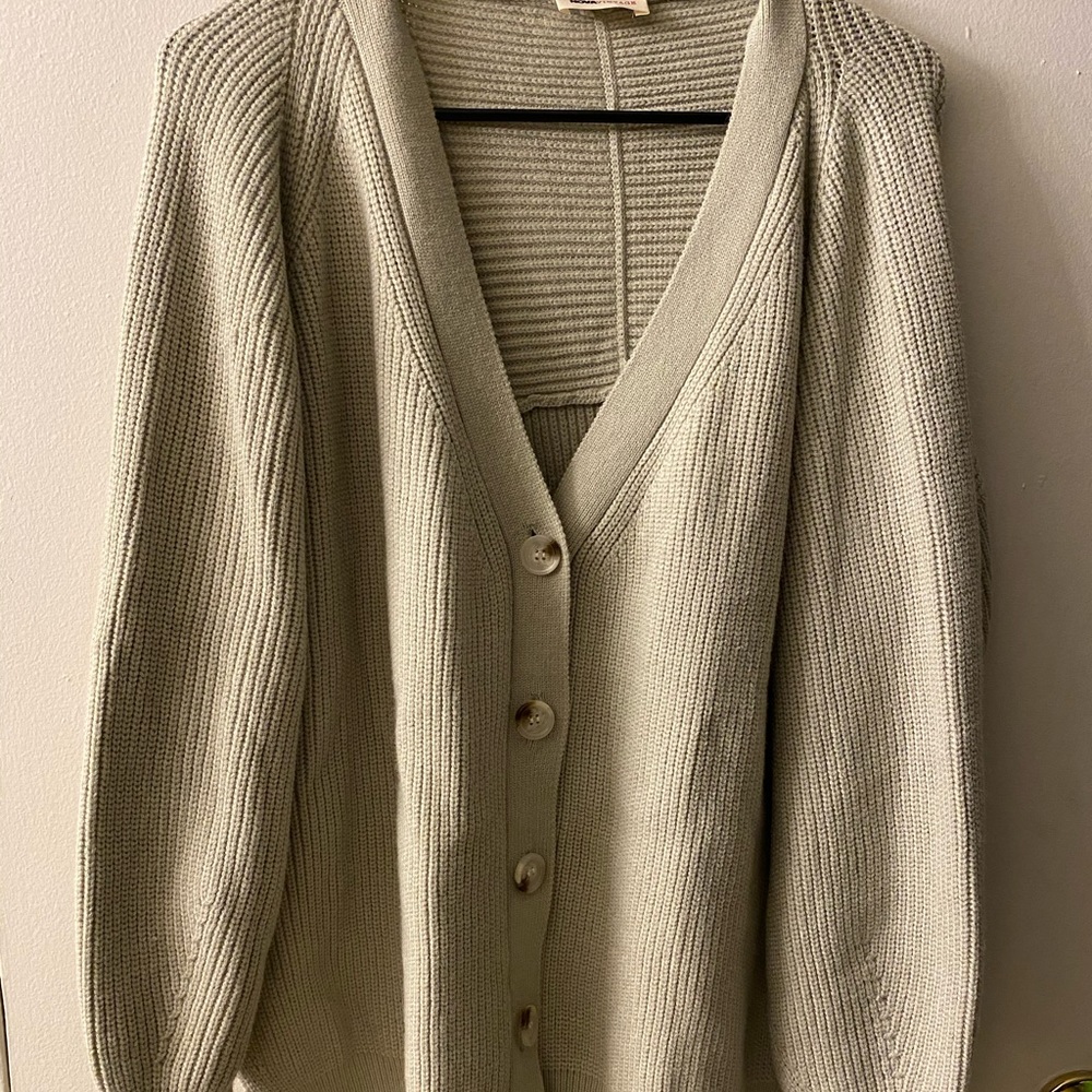 Oversized button down green cardigan sz med